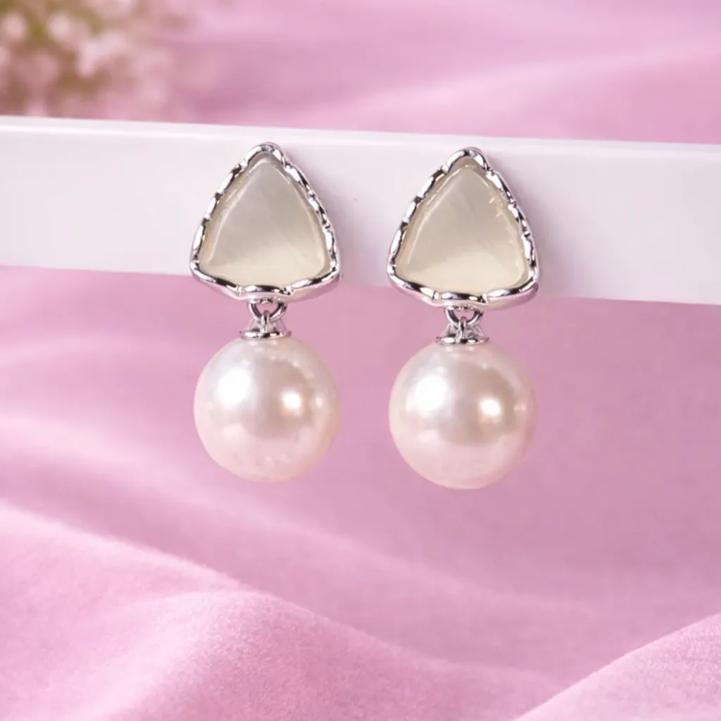 Pearl Stud Earrings (Silver)